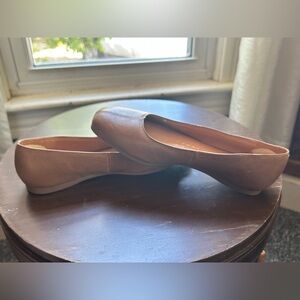 Chelsea & Violet Brown Flats - 7-1/2 - Cushy and Like New